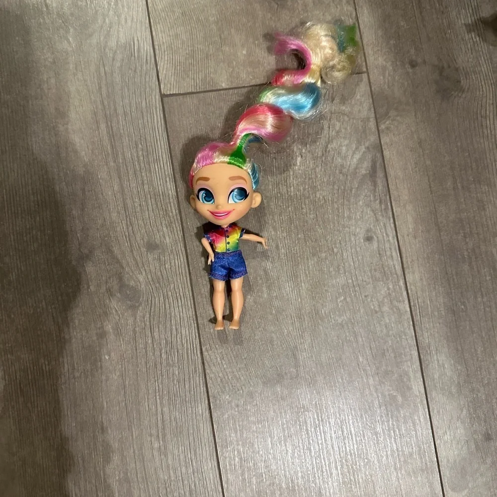 Hairdorables Loves Series 2 JoJo Siwa Doll Colorful Doll with Rainbow Hair